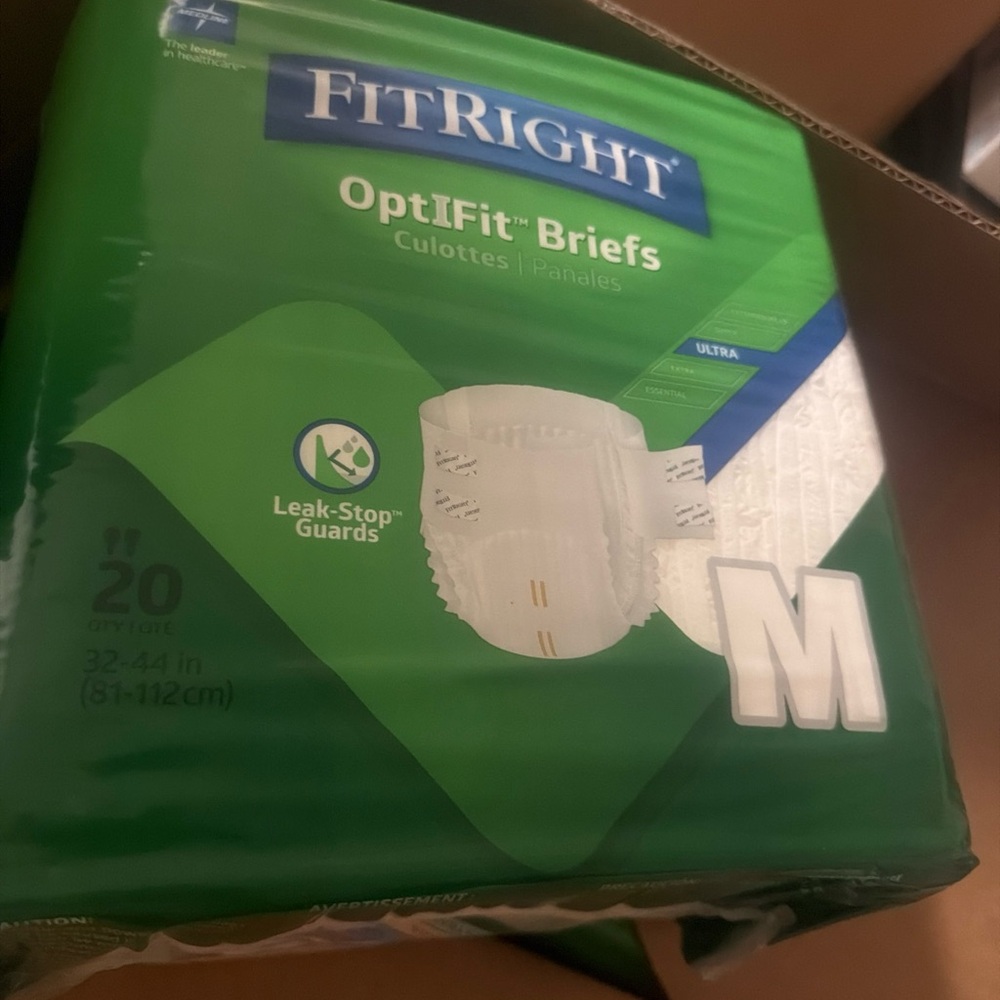 Fitright m medium men woman tabs briefs. X 20 pc
